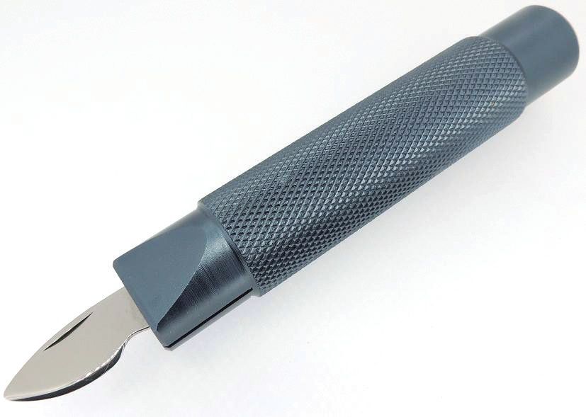 Knife with easy grip